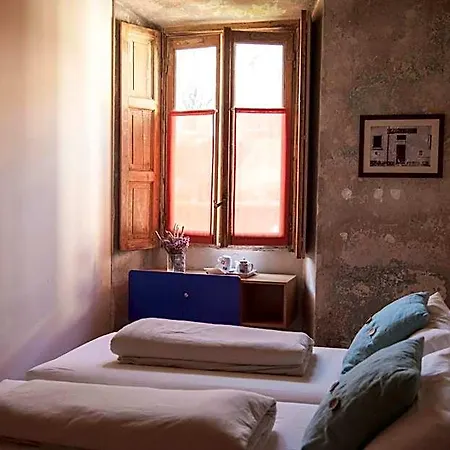 Un Posto A - All'interno Di Cascina Del 700