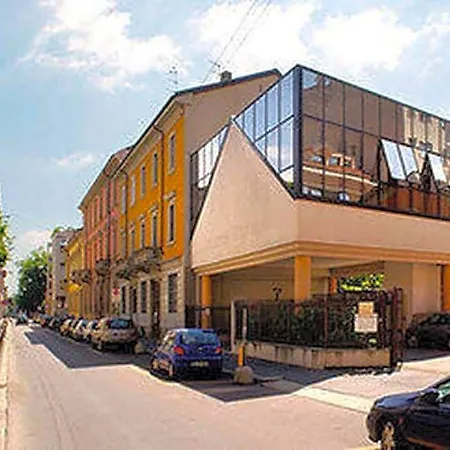 New Generation Navigli Hostel Milán