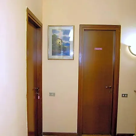 Star San Siro Fiera Hostel Milán