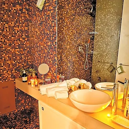 Couette-café And Porta Venezia 4*