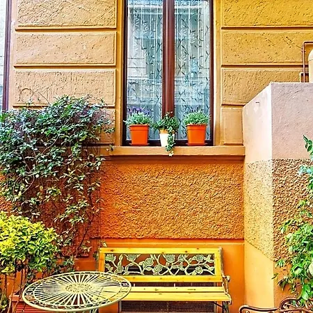 Couette-café And Porta Venezia