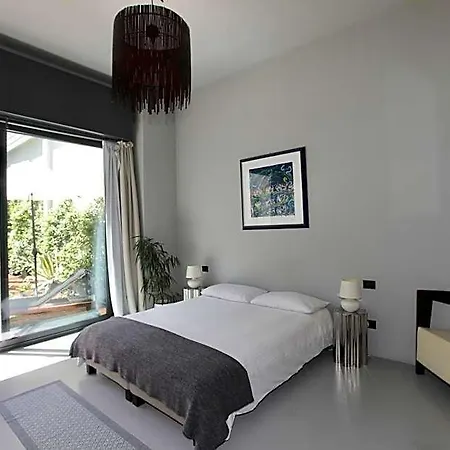 Loft Navigli With Private Garden ベッド・アンド・ブレックファスト