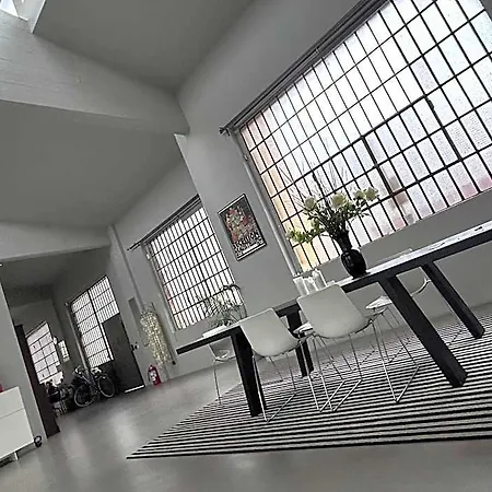 Loft Navigli With Private Garden 3* ミラノ
