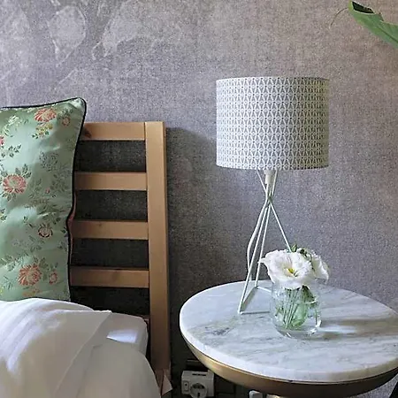 Bed & Breakfast House Of Frames