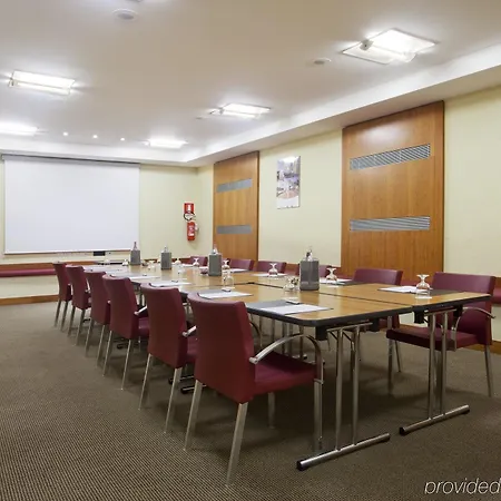 هوليداي إن غاريبالدي ستيشن 4* ميلان