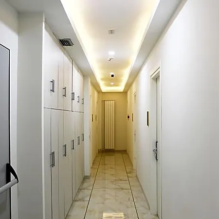 Otel Csi Group - Metropoli 3*