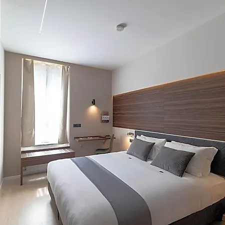 Hotel Ah - Duomo Essence 3*