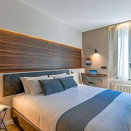 Ah - Duomo Essence Hotel