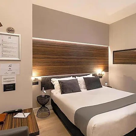 Hotel Ah - Duomo Essence Mediolan