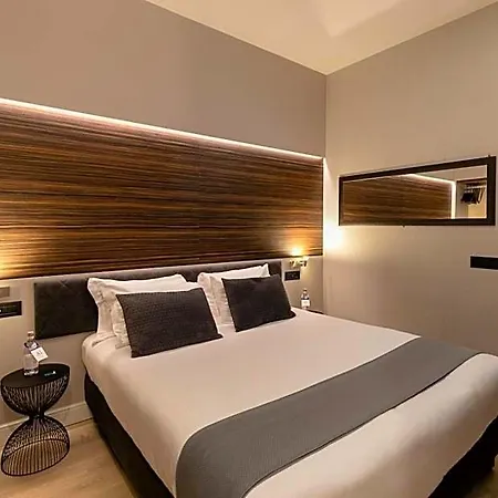 Hotel Ah - Duomo Essence 3*