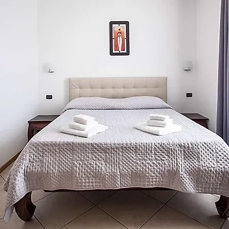 Amico Certosa Hotel *