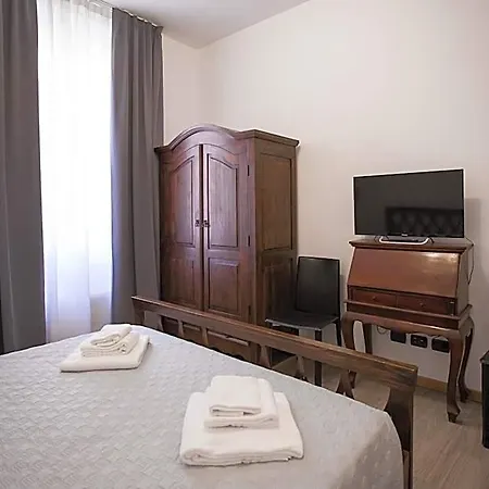 Amico Certosa Hotel *