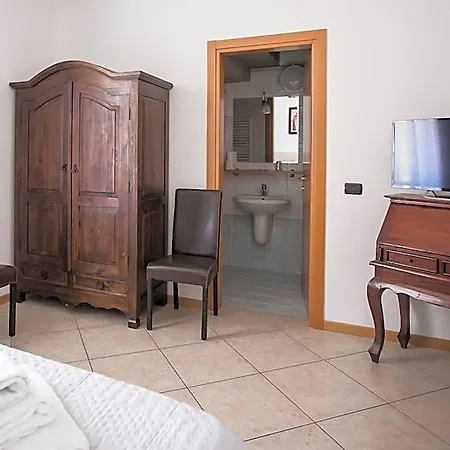 Amico Certosa Hotel