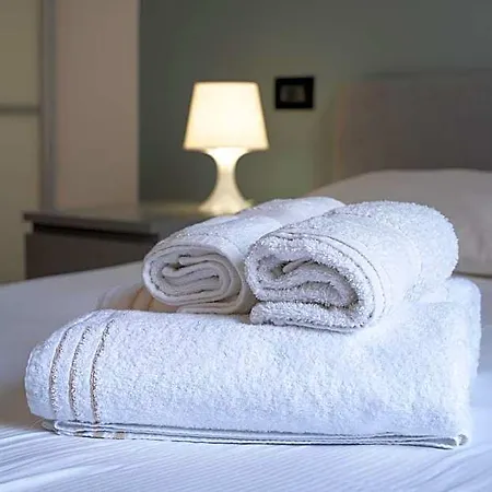 Easylife - - Crema 15 - Porta Romana بيت ريفي