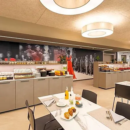Hotel Amedia Milan, Trademark Collection By Wyndham 4*