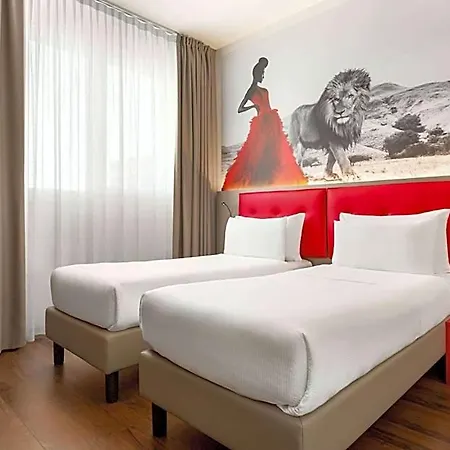 Amedia Milan, Trademark Collection By Wyndham Hotel 4*