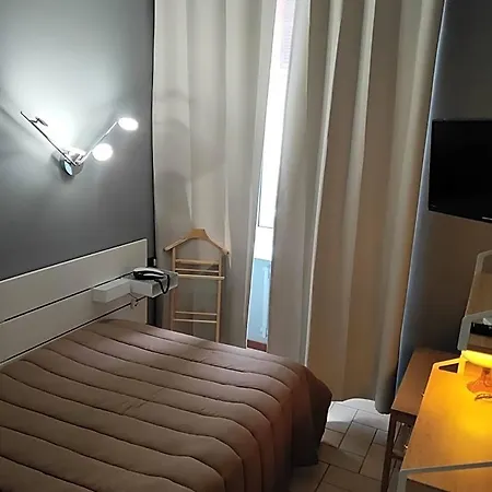 Otel La Vignetta *
