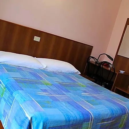 Hotel Rallye 2*