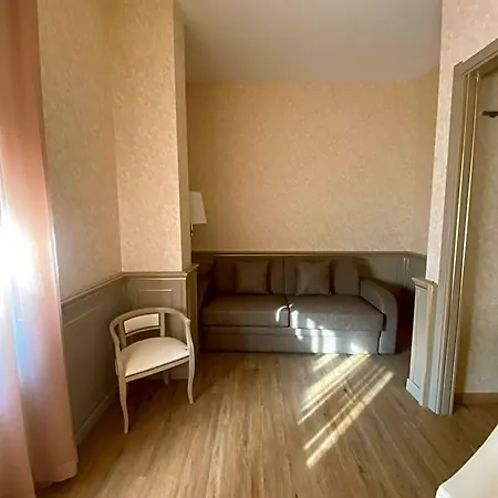 Romana Hotel