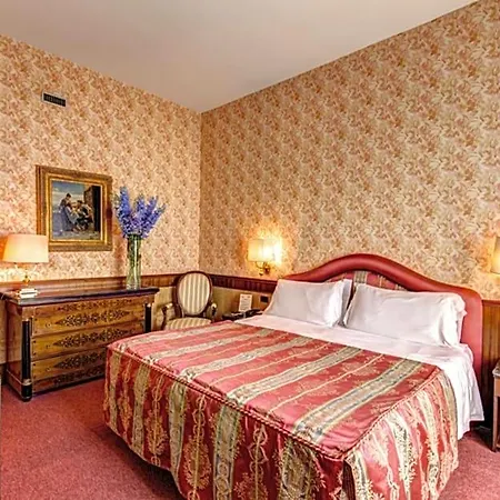 Hotel Romana 4*