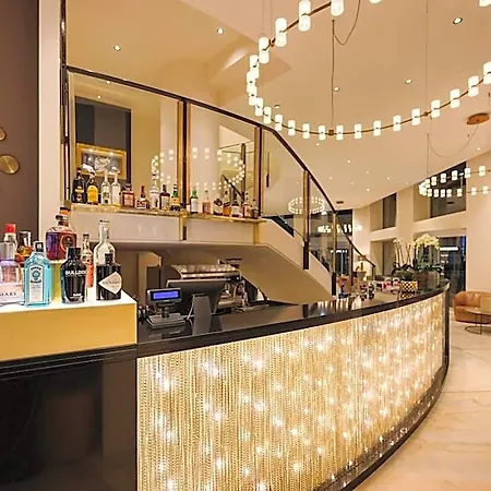 The Square Duomo - Preferred & Hotel 4*