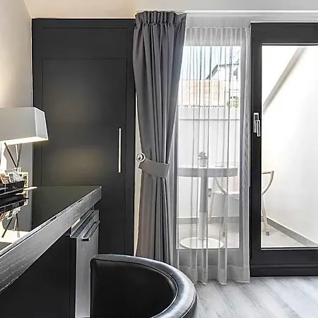 Lhp Napoleon Hotel 4*
