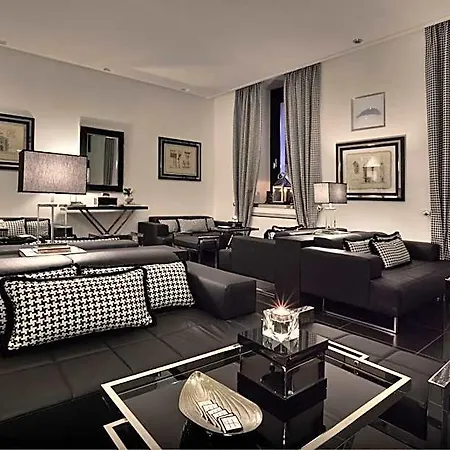 Hotel Lhp Napoleon