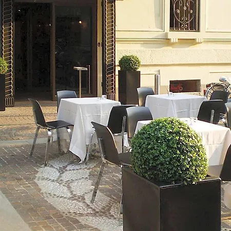 Hotel Lhp Napoleon Milaan
