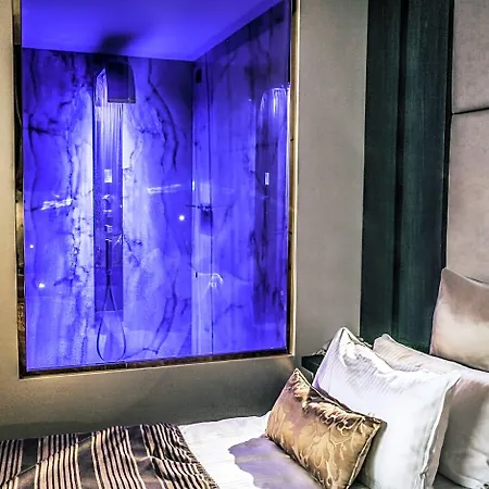 The Square Duomo - Preferred & Hotel