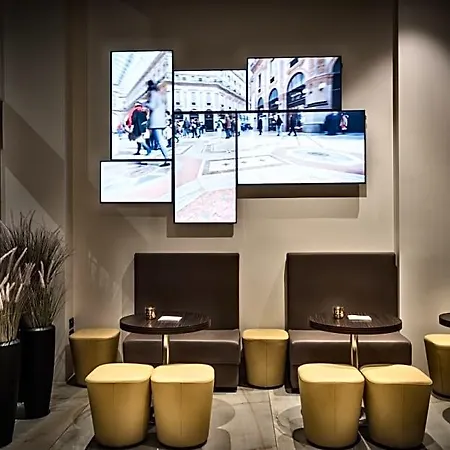 The Square Duomo - Preferred & 4* Milano