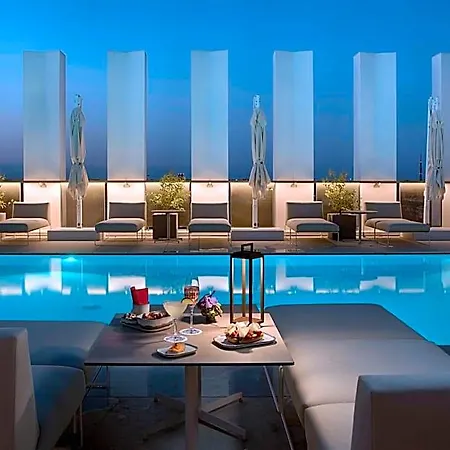 Hotel Nh Collection Life 4*