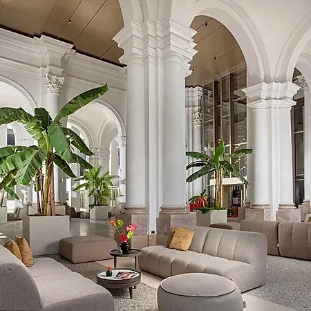 Hotel Nh Collection Life 4*