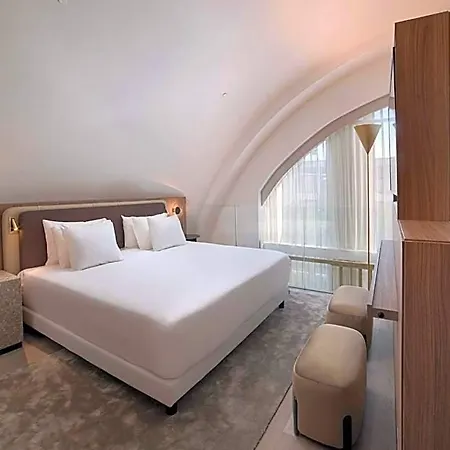 Nh Collection Life Hotel 4*