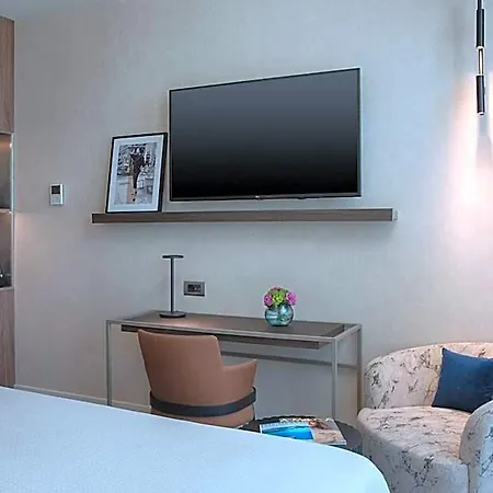 Nh Collection Life 4* Milan