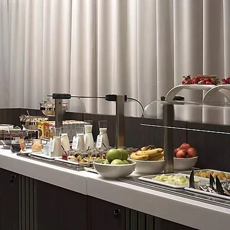 Hotel Nh Collection Life