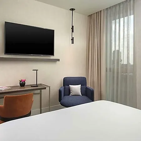 Hotel Nh Collection Life 4*