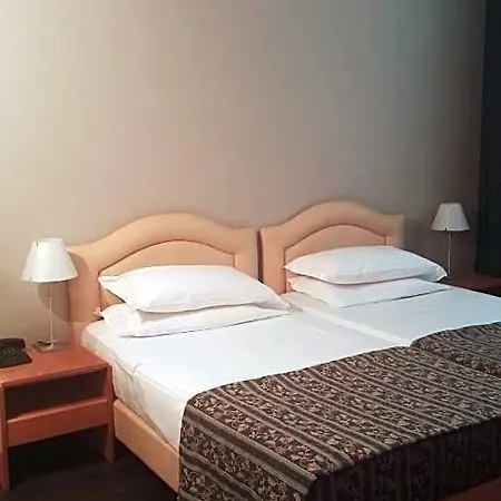 Palazzo Delle Stelline 3*
