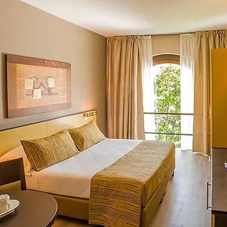 Palazzo Delle Stelline 3* Милан
