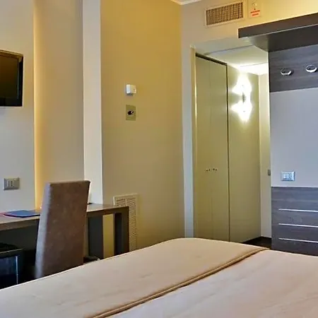 Отель Palazzo Delle Stelline 3*