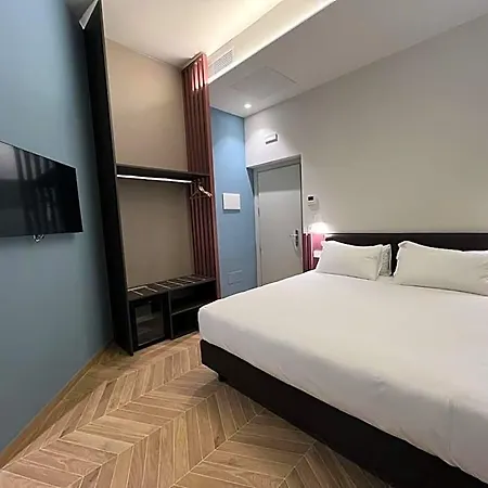 Rossovino Hotel 2*