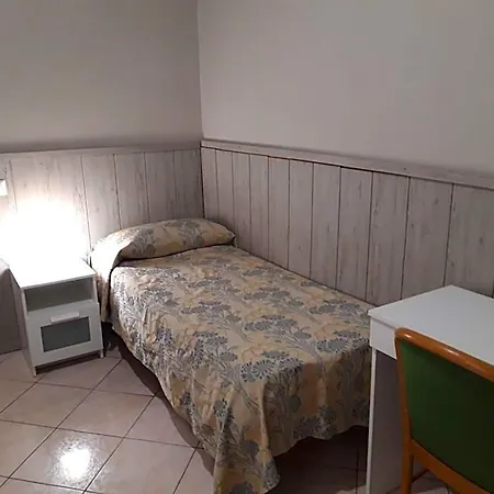 Citta Studi מלון 3*