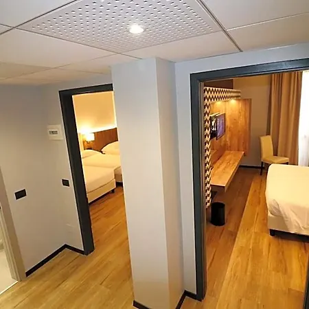 Domenichino Hotel
