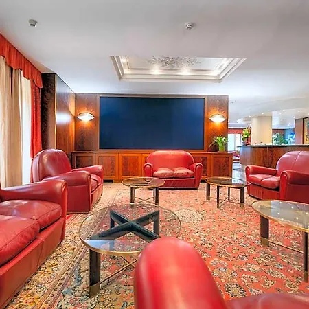 Hotell Crivi's 4*