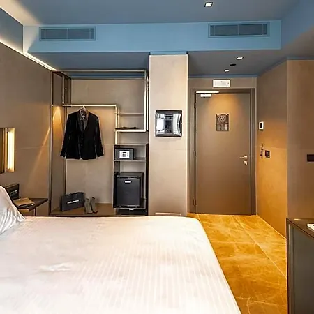 Hd8 Hotel 4*
