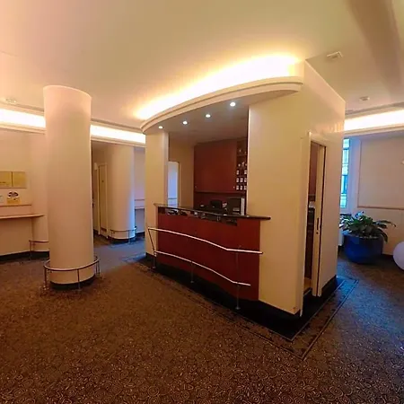 Hotel Ada 2*