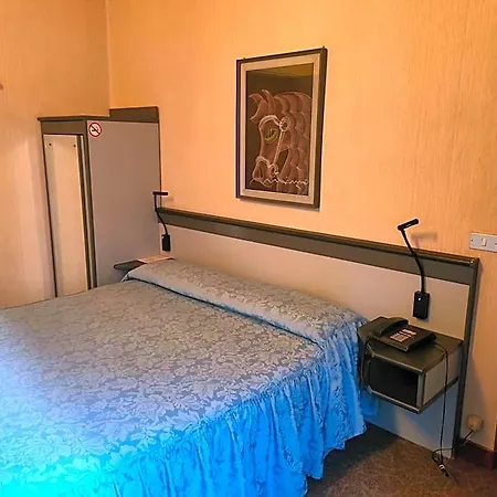 Hotel Ada 2*