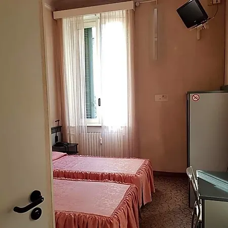 Ada Hotel