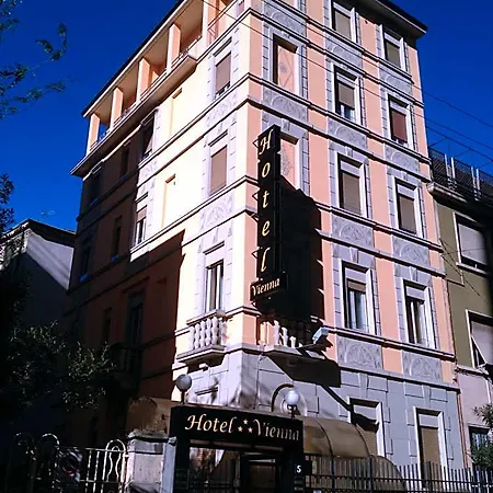Vienna Отель 3*
