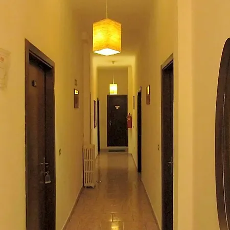 فندق غامبارا *