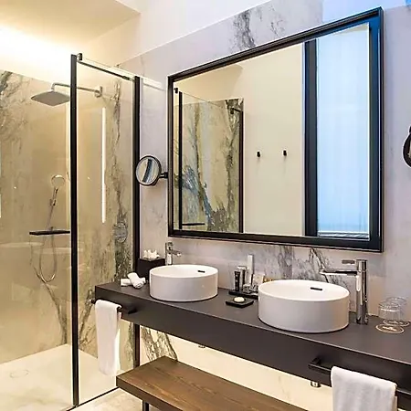 Hotel Palazzo Touring Club Milan, A Radisson Collection 5*